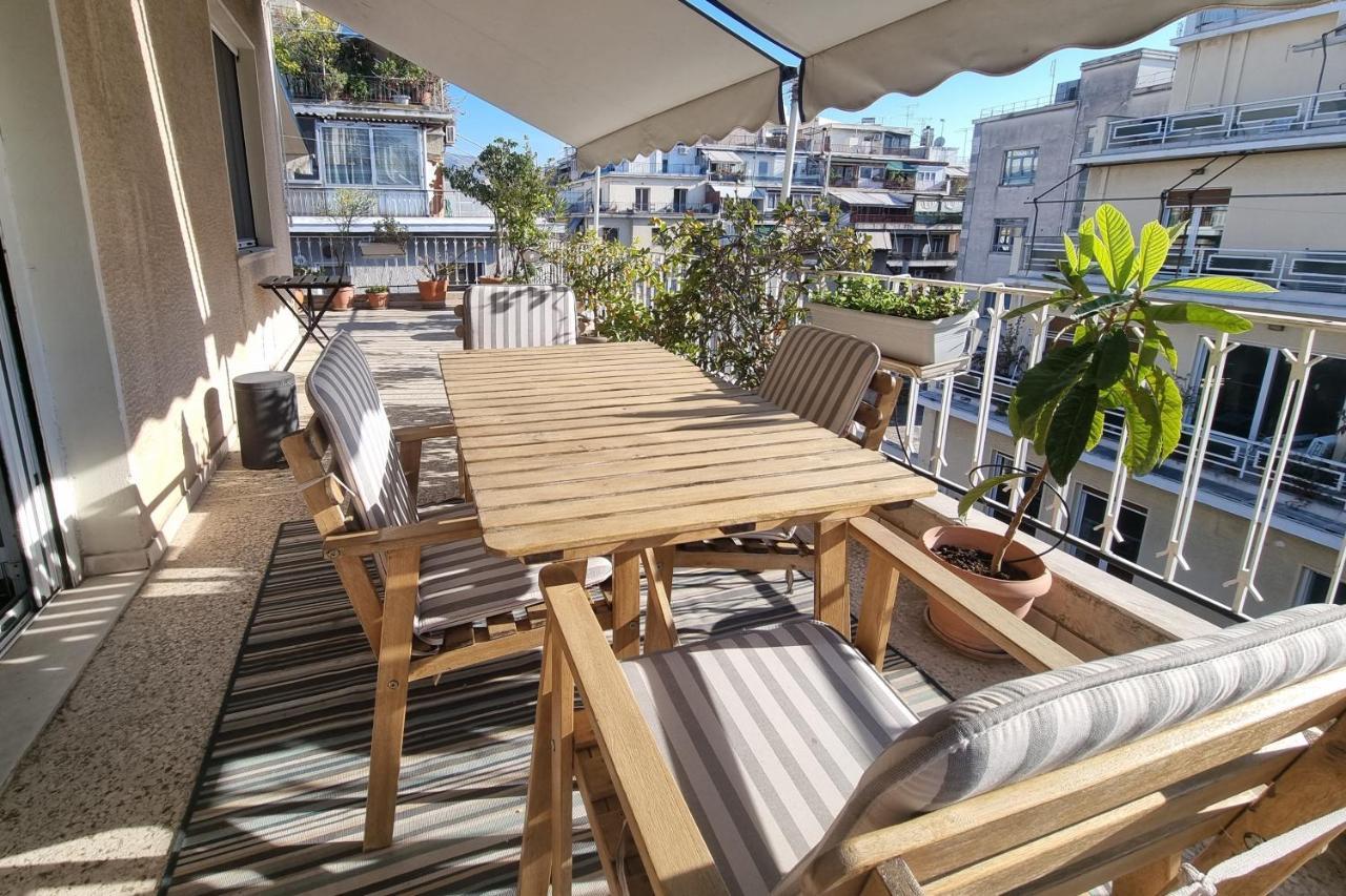 Cozy Apartment With Wrap Around Balcony Aten Exteriör bild